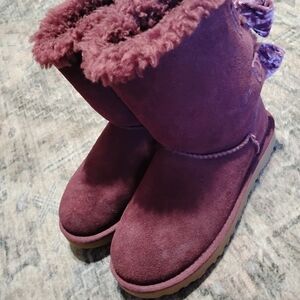 UGG Women's Plum Shearling Boots